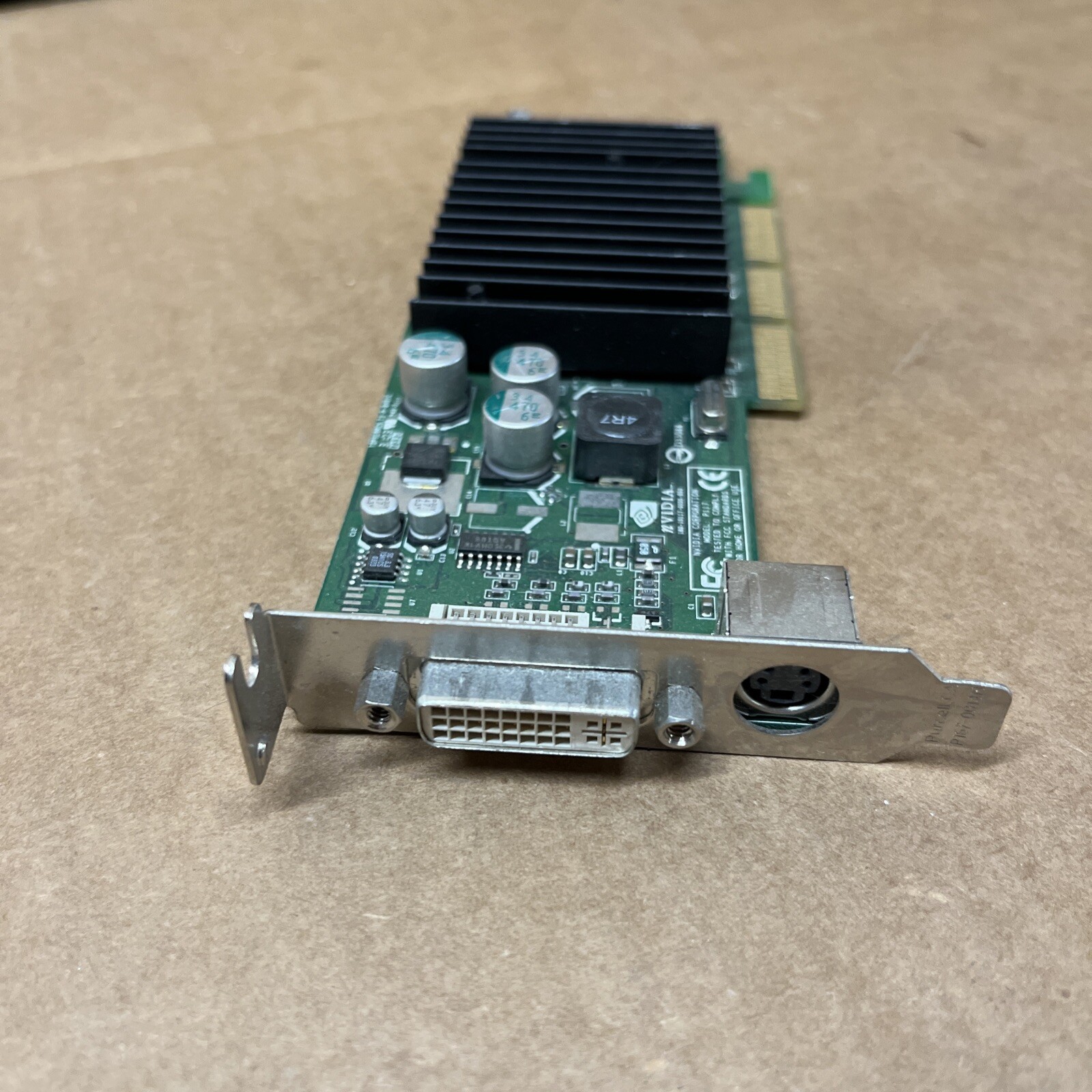 0G0771 NVIDIA DELL VIDEO CARD AGP DVI 64MB S-VIDEO WITH AND SVIDEO OUTPUTS G0771