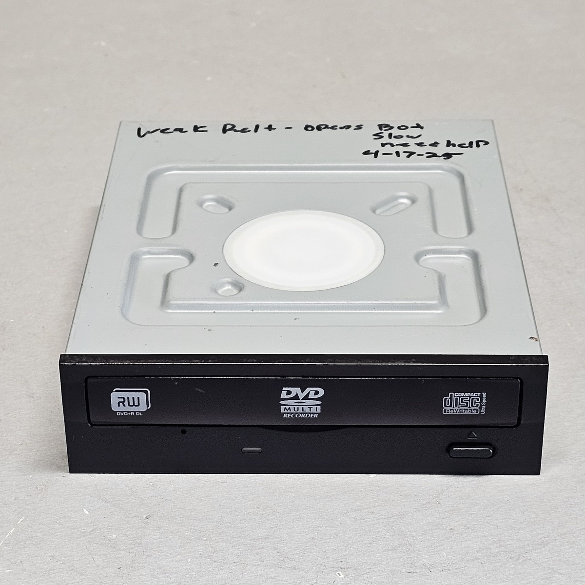 Lite On It DH-20A4P DVD/CD RW Drive 5.25 Black SATA (Tested)(READ)