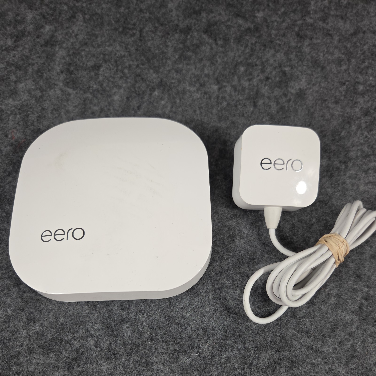 Eero Pro Mesh WiFi 5 Router Model No: B010001 Works