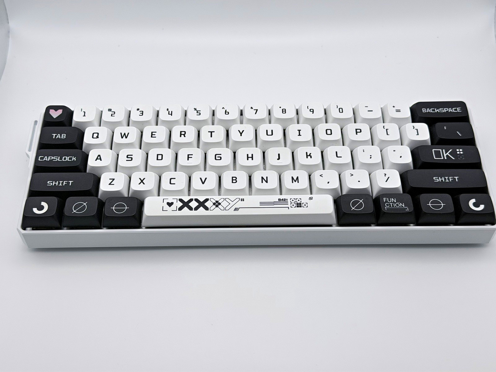 Fun60 Ultra TMR Custom Keyboard XDA Profile Keycaps w/ Astrolink Switches