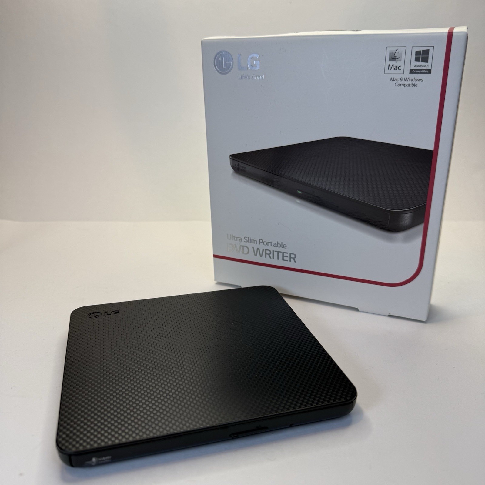 LG Ultra Slim Portable DVD Writer SP80NB60 for Mac & Windows