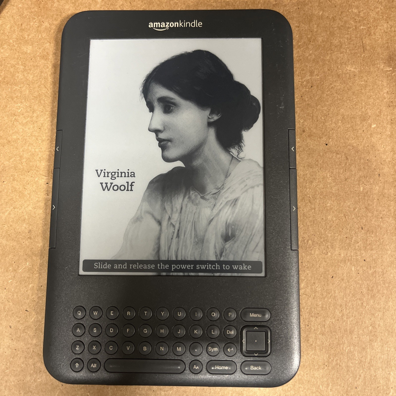 Gray Amazon Kindle Model No. D00901 - Not Working / Needs Repair