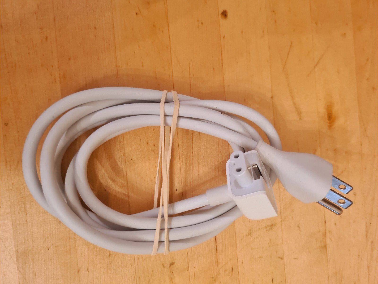 OEM Apple Volex  E62405SP  APC7HQ  Longwell E344534 2.5A 125V  6Ft Power Cord