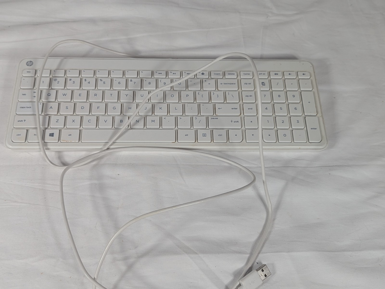HP HEWLETT PACKARD Lifestyle Wired USB Keyboard KBAH21 Tested And Works White