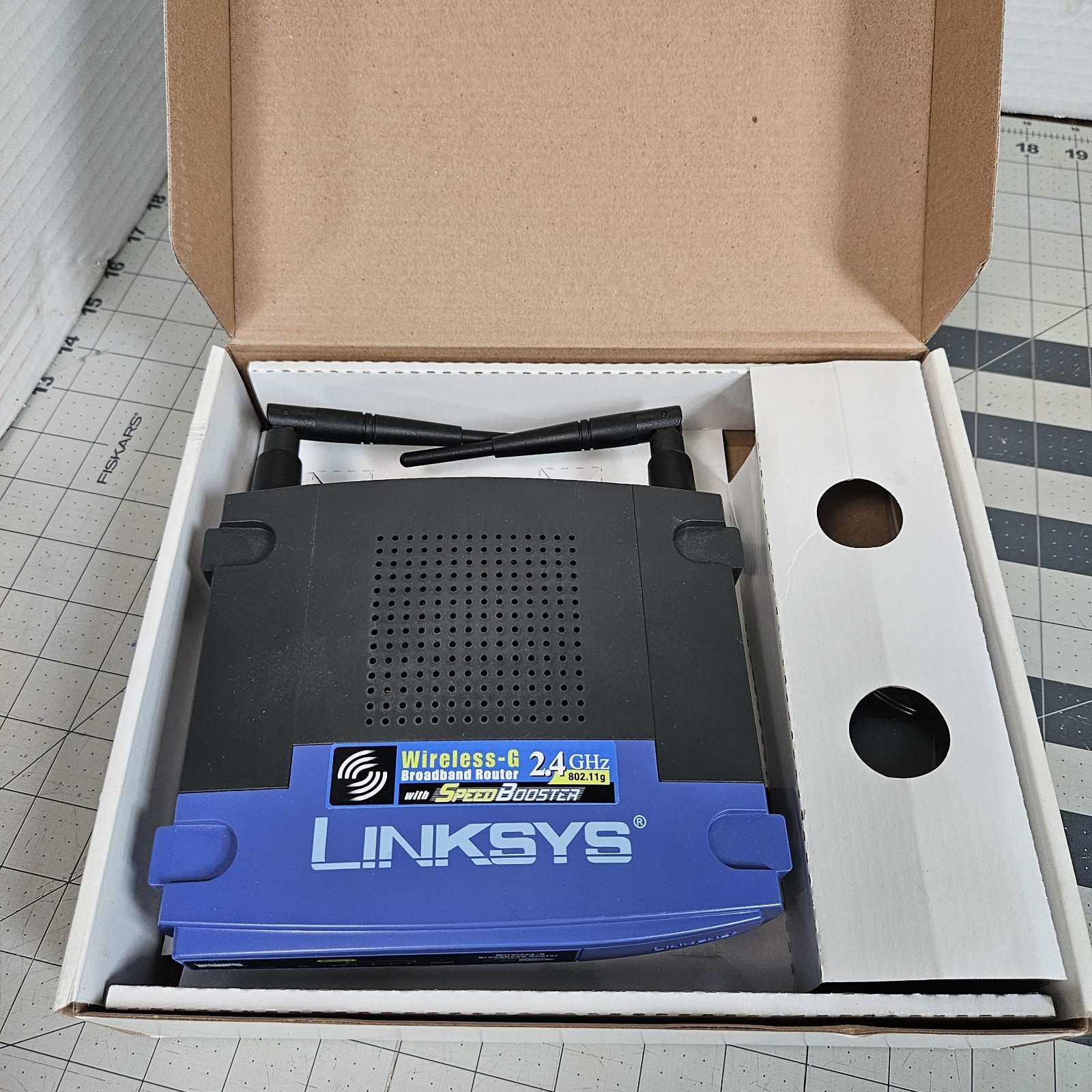 LINKSYS WRT54G Sv7.2 54 Mbps 4-Port 10/100 Wireless G Router  7.2 Open Box