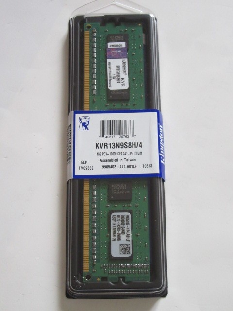 Kingston DDR3-1333 PC3-10600 4GB 240Pin DIMM KVR13N9S8H/4 Unopened