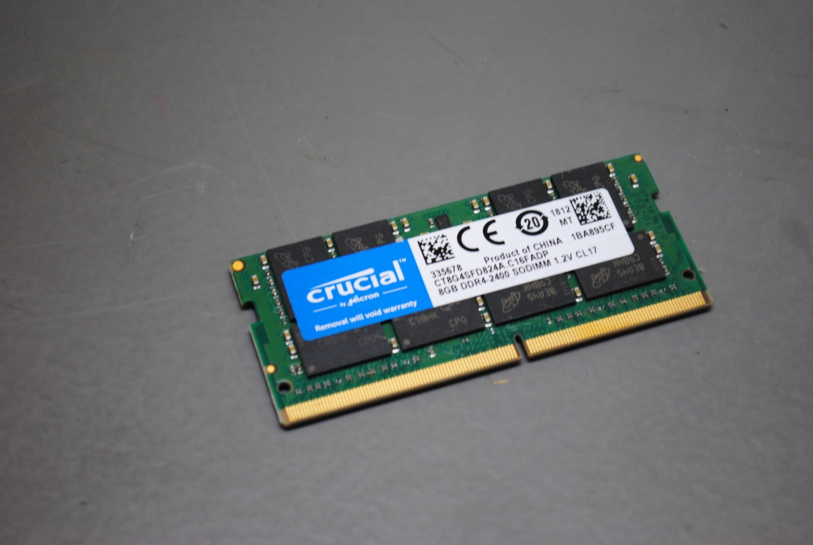 Crucial 8GB (1 Stick) PC4-19200 DDR4 2400T SODIMM RAM CT8G4SFD824A 