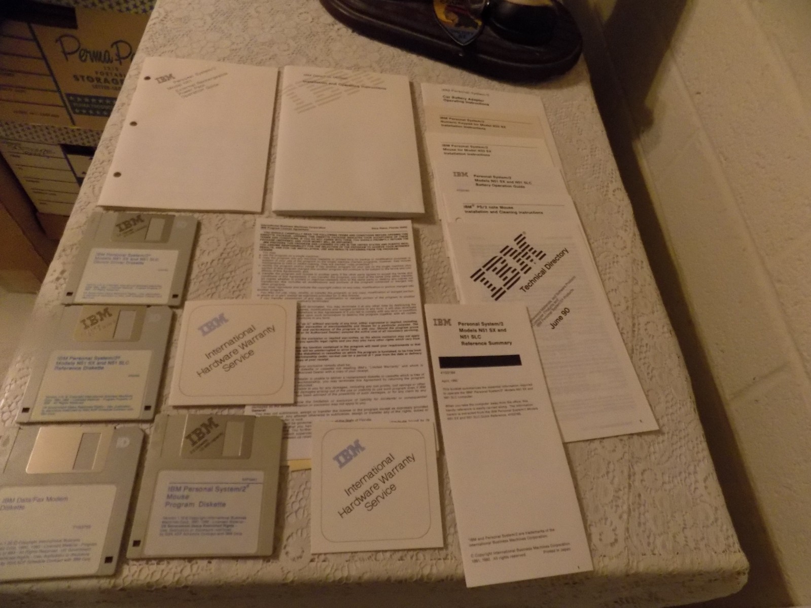 Vintage IBM Personal System/2 model LOT