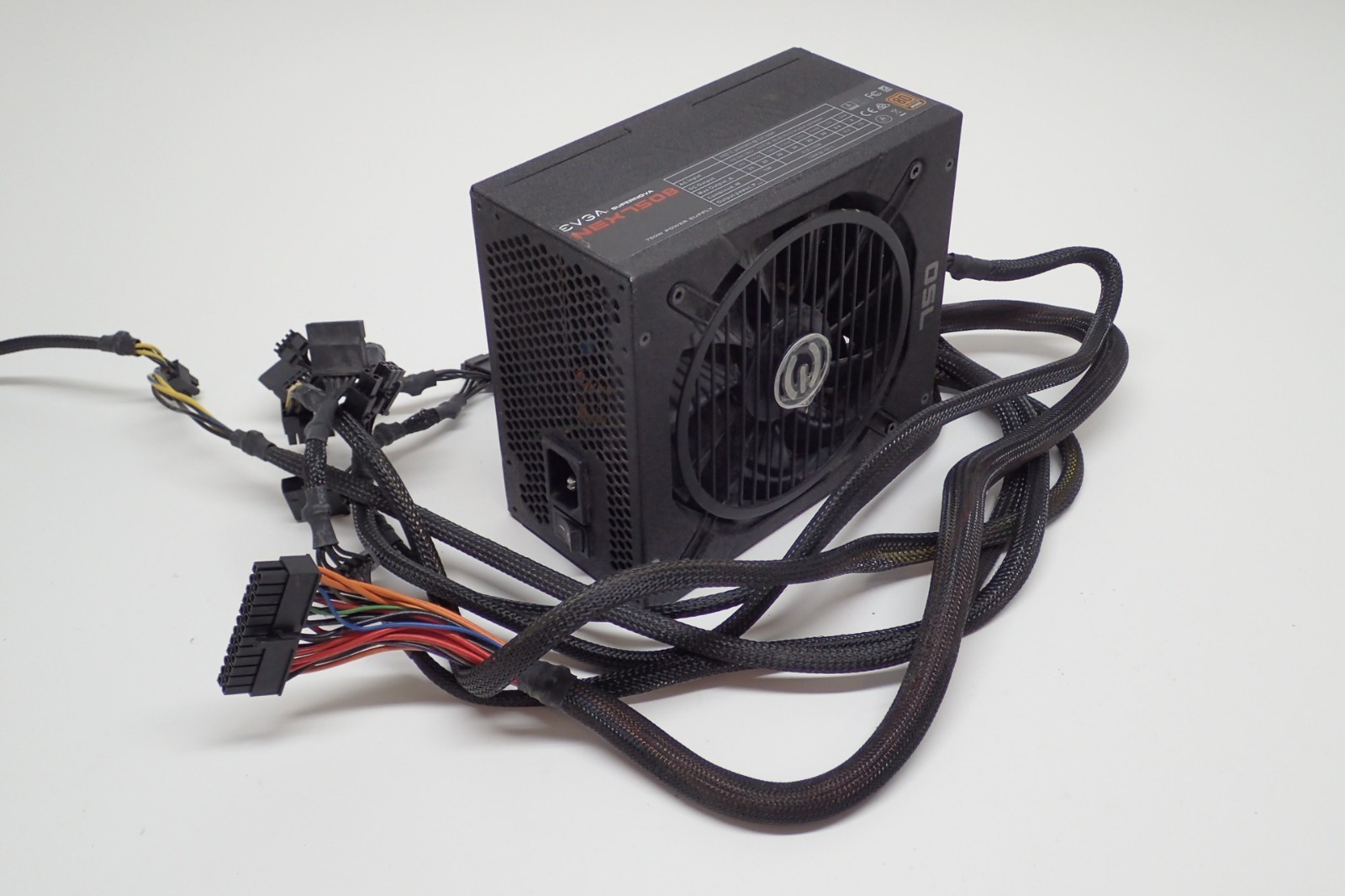 EVGA Supernova NEX750B 750W 80 Plus Bronze Desktop ATX Power Supply