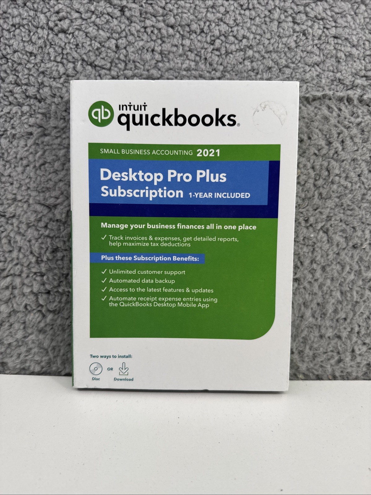Intuit QuickBooks 2021 Desktop Pro Plus for Small Business Accounting DVD - READ