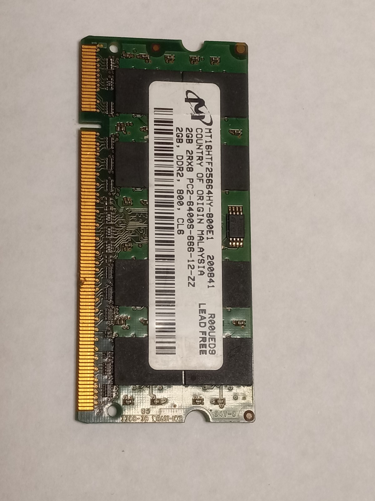 Micron 2GB DDR2 2Rx8 PC2-6400S Laptop Memory  MT16HTF25664HY-800E1