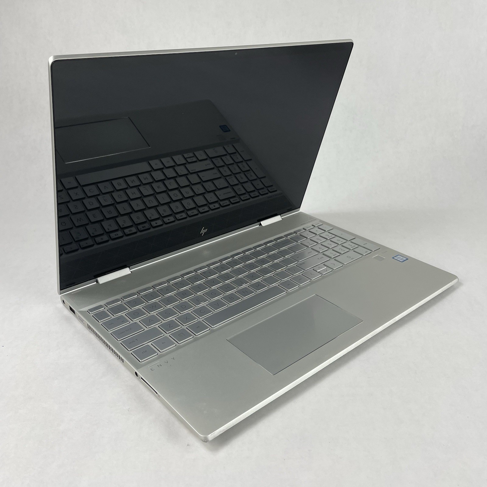 HP 15m-dr0012dx 15.6" i7-8567U 1.80 GHz 8 GB RAM No SSD/OS/AC - READ