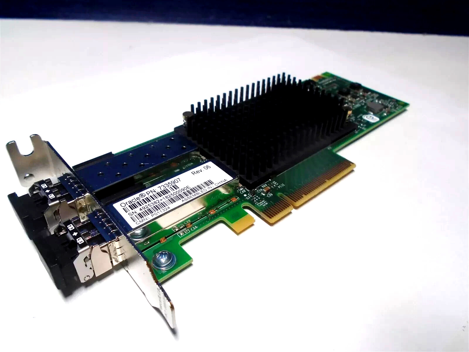 Oracle 7115461  7335907  Dual-Port 32Gbps  Emulex LPe32002-M2 Adapter WITH SFPs