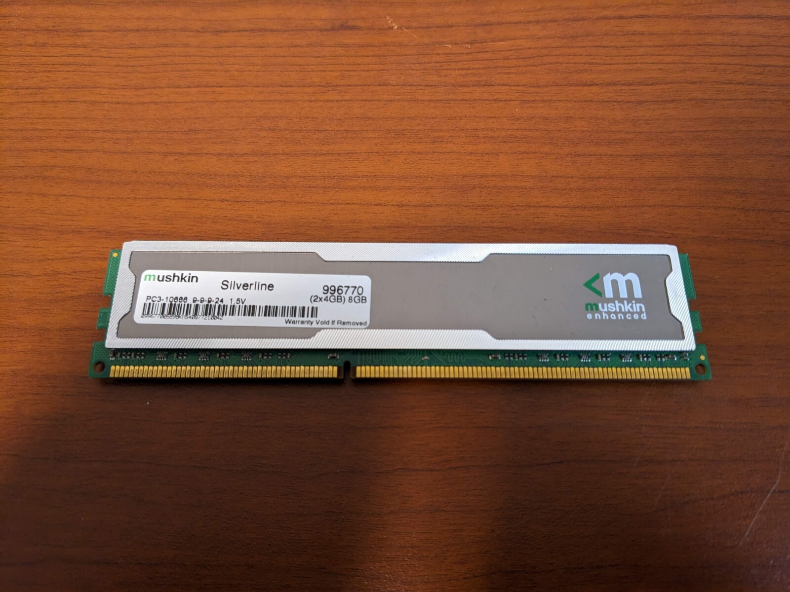 MUSHKIN Silverline DDR3 Gaming Heatsink RAM Stick (1x4 GB, PC3-10666, 996770)