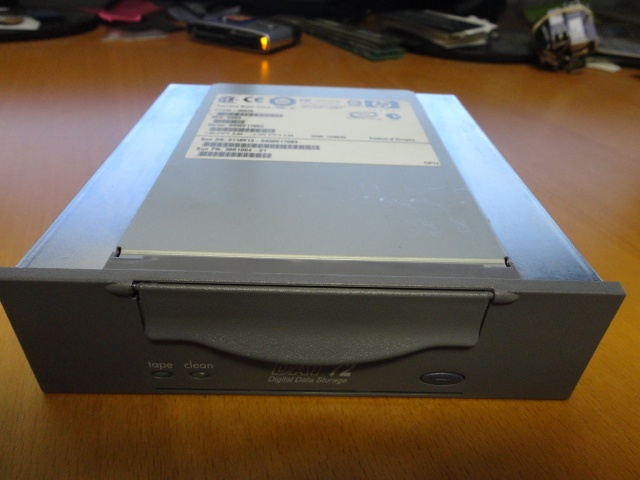 SUN DAT72 Internal Drive 380-1004-01 3801004 380-1004 C7438 SG-XTAPDAT72-5F68
