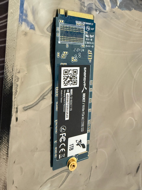 Sabrent Rocket 1TB NVMe M.2 2280  Gen 3.0 x 4 PCIe 3.0 SSD SB-ROCKET-1TB
