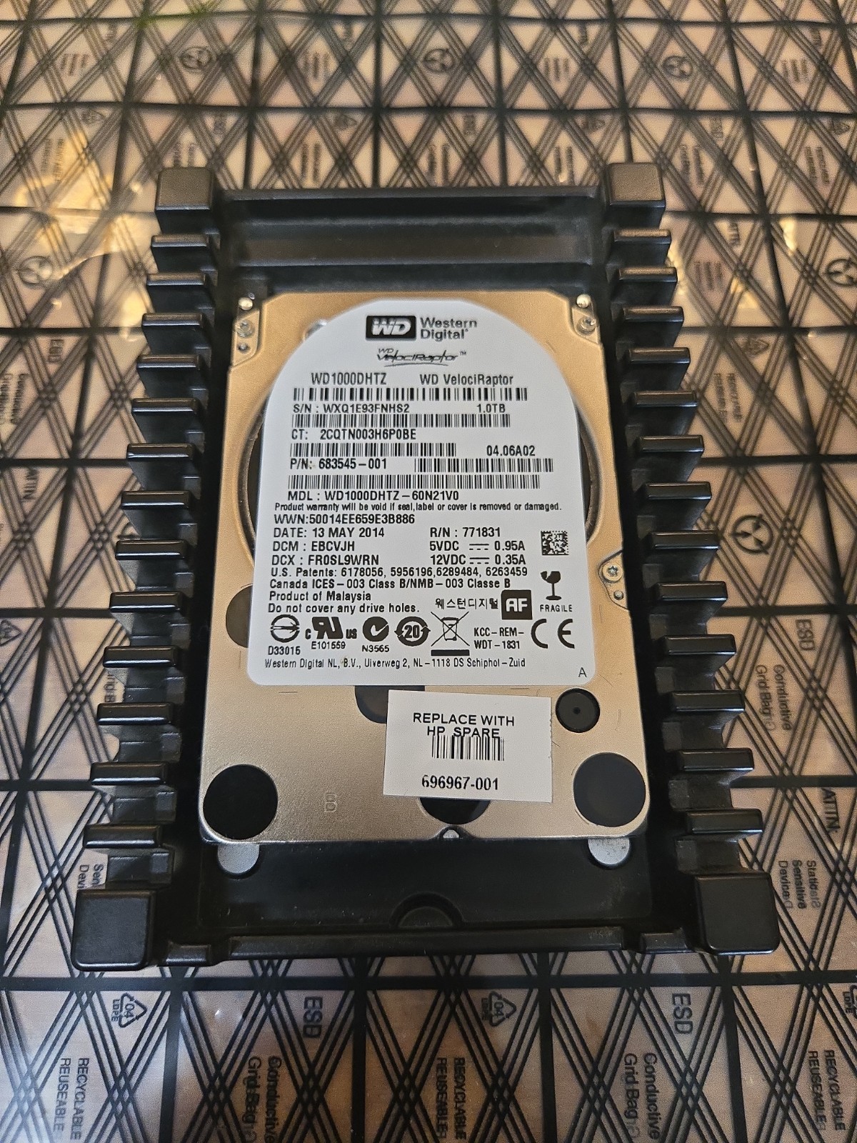 Western Digital VelociRaptor 1TB,Internal,10000 RPM,3.5 inch (WD1000DHTZ)