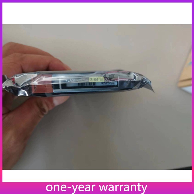 1PCS D4F-2SFXL2-3840 UNITY XT380 XT480 Dell EMC 3.84TB SSD 2.5 005053679 005053