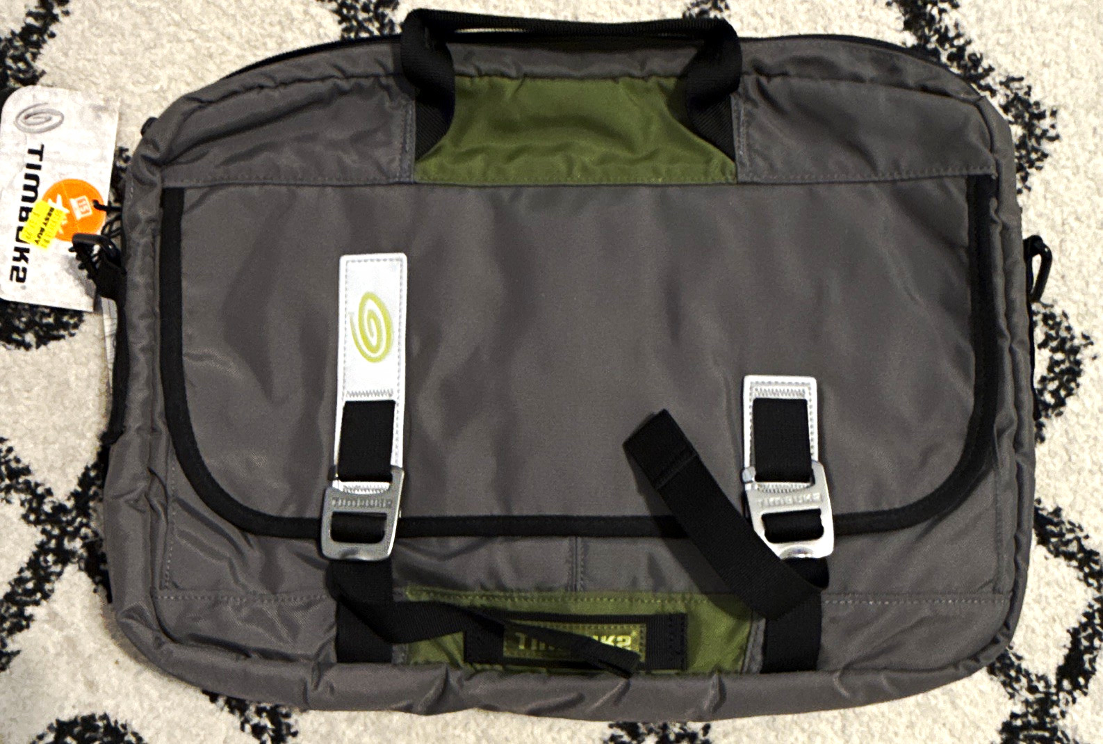 Timbuk2 Control Laptop Case M 15in Messenger Bag TSA Compartments Gunmetal