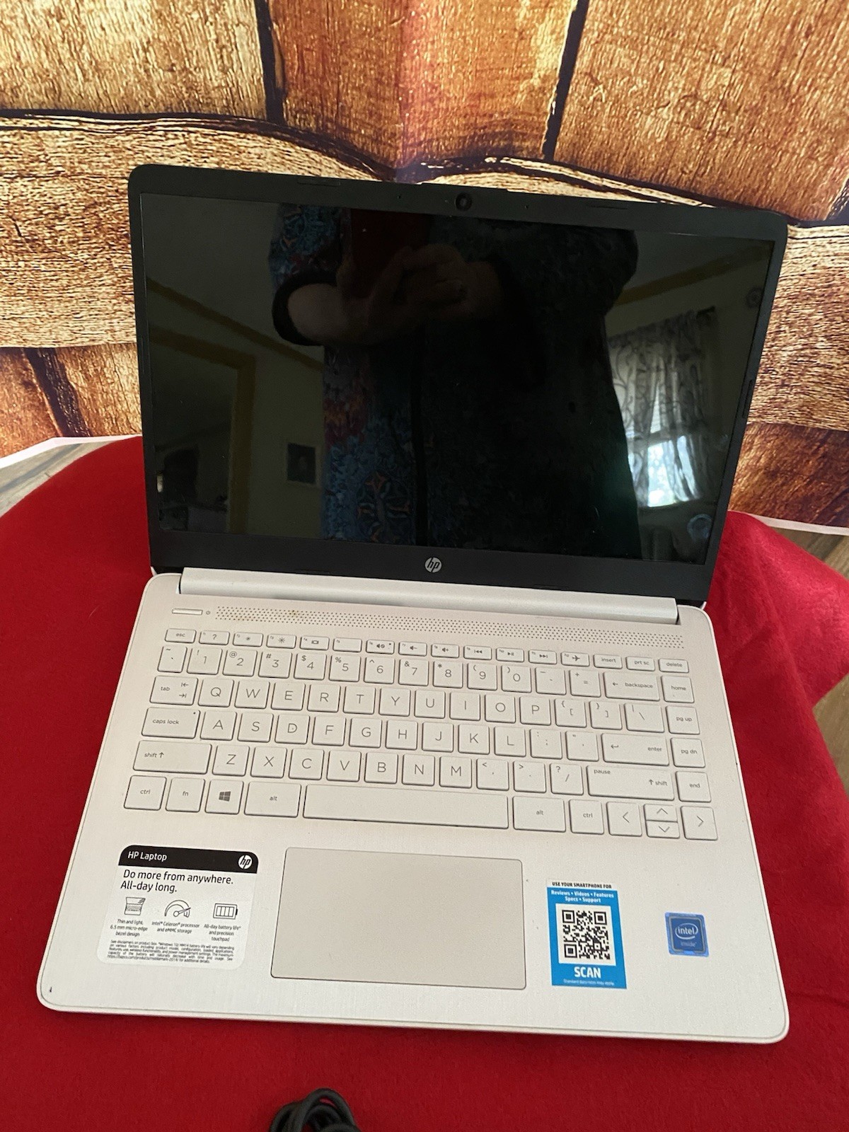 HP Laptop 14-DQ0052DX 14" 64 GB SSD, Intel Celeron N, 1.10 GHz, 4 GB Ram - White