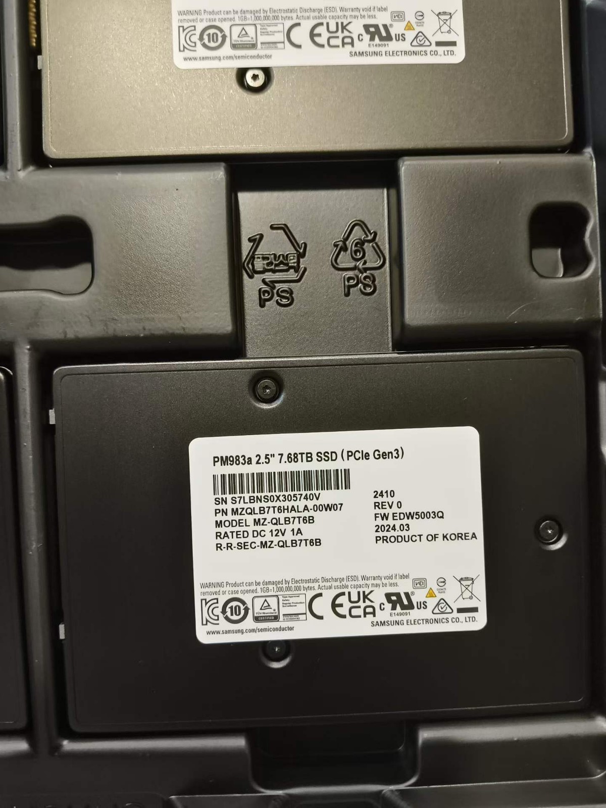 Samsung PM983A 7.68TB SSD 2.5" U.2 PCIe Gen3 NVMe MZ-QLB7T6B MZQLB7T6HALA-00W07