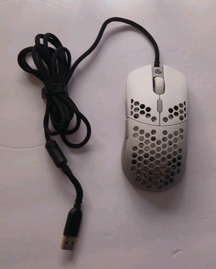 G-Wolves Hati HTM Gaming Mouse Wired Honeycomb Ultra Lightweight White/Gray