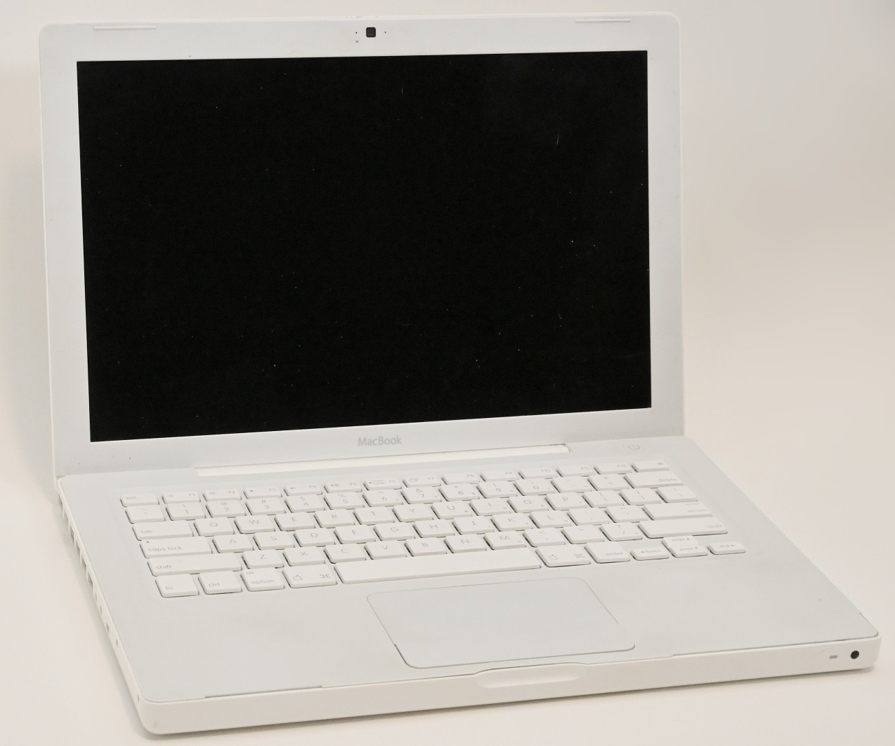 Apple MacBook 13" Core Duo 2006 A1181 EMC 2092