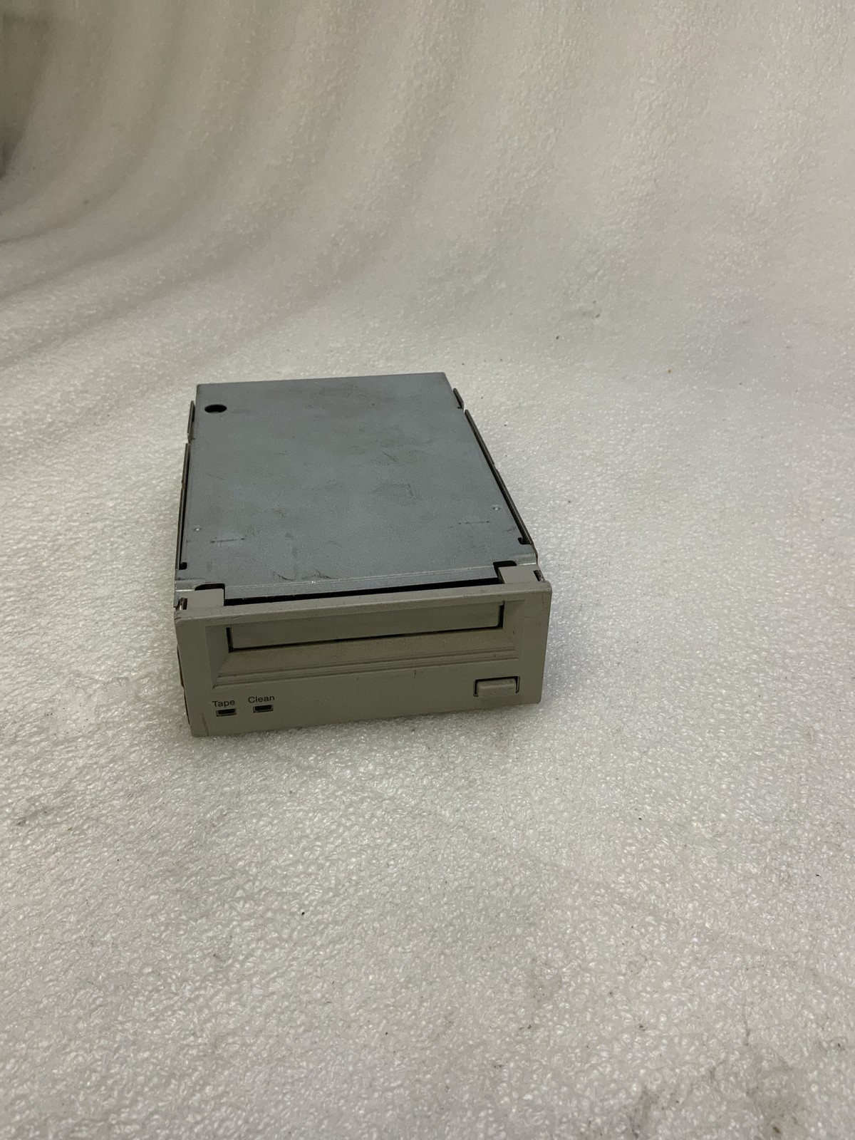 HP SureStore DAT24 C1537-01050 DDS-3 SCSI Internal Tape Drive