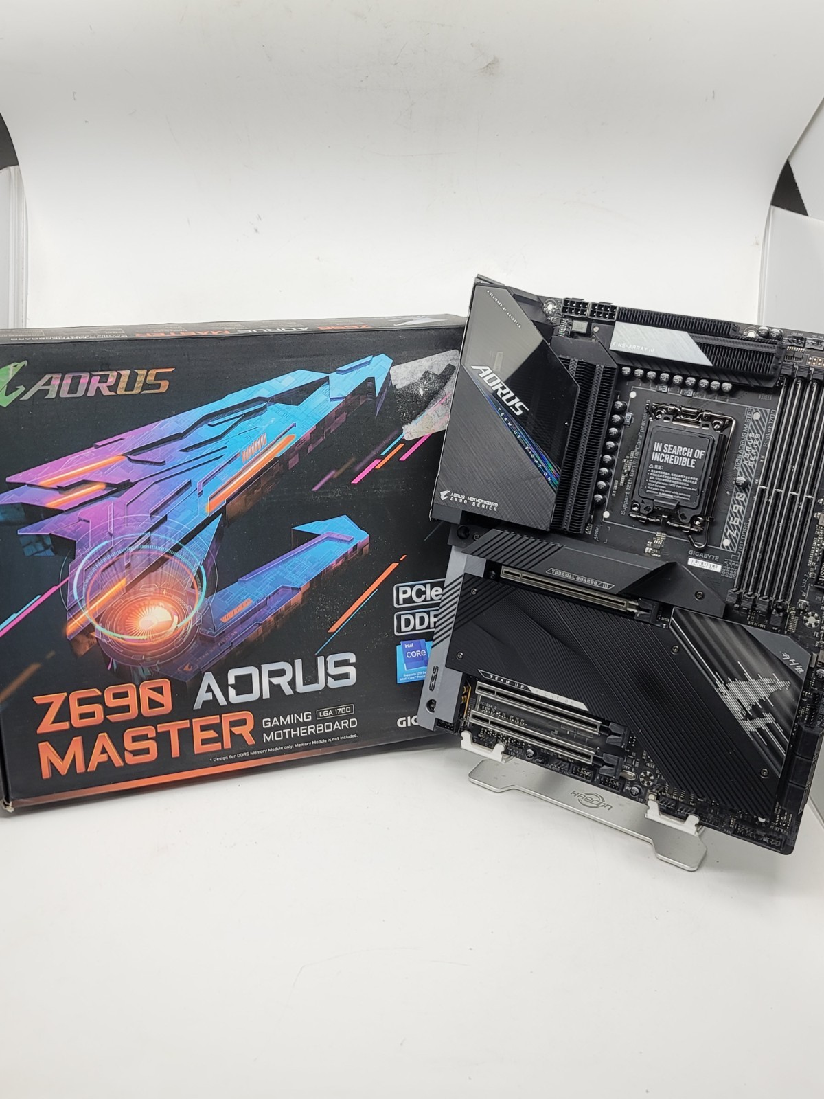 Gigabyte Z690 Aorus Master Intel LGA 1700 DDR5 EATX Wifi Motherboard