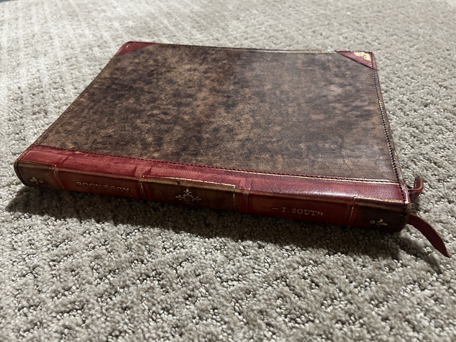 Twelve South BookBook Apple iPad 2 3 Leather Case Vintage Brown Red Book Folio