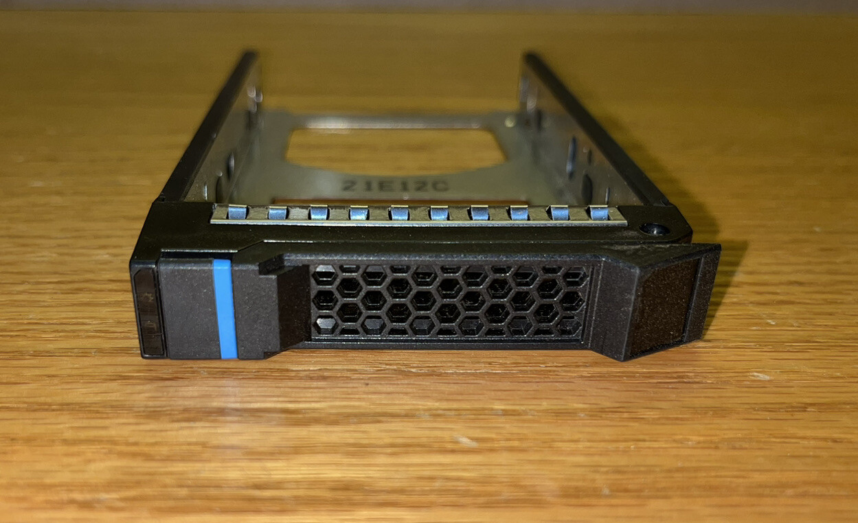 Chenbro 2.5" HDD/SSD Tray Caddy  New Style Chassis 1U, 2U, 3U, 4U Server/Tower