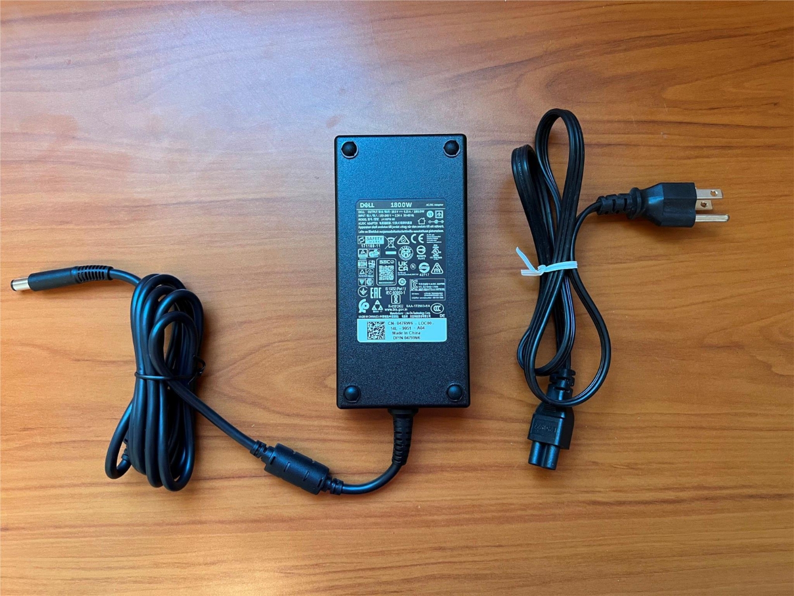 Original Dell 180W AC Adapter LA180PM180 180W 19.5V 9.23A Large Round Tip