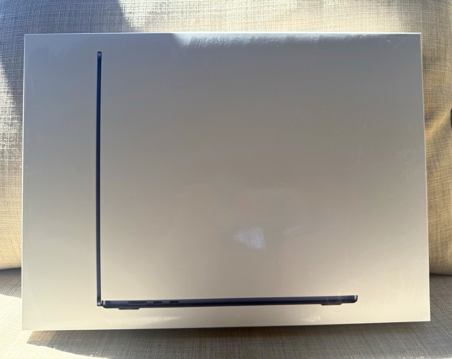 New in Box Apple MacBook Air 15in Blue M5 16GB RAM 512GB SSD Wi‑Fi Bluetooth