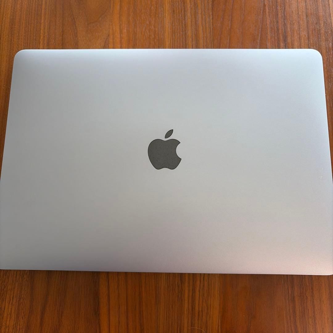 Apple MacBook Pro 13 inch Sonoma Laptop Working Noisy Fan Scratches japan
