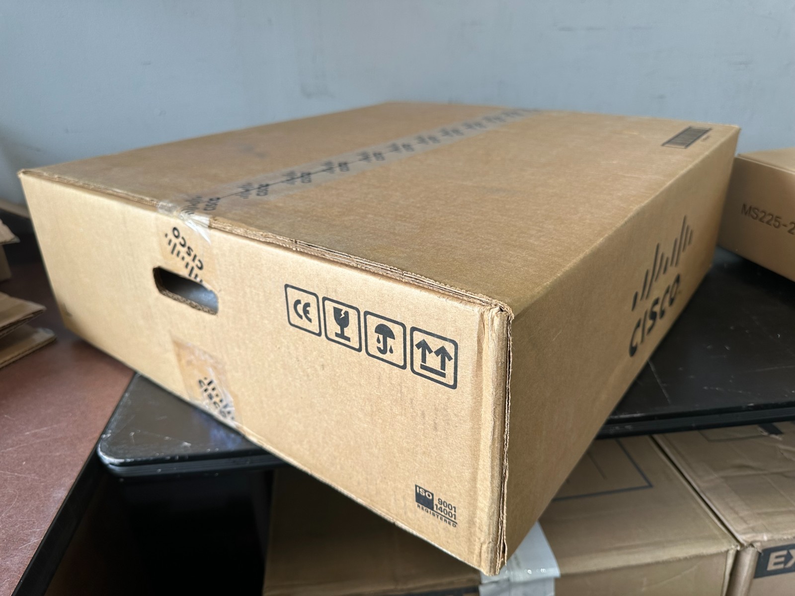 Cisco C9500-48Y4C-A Catalyst 9500 Series 48 Port Switch, Network ADV new