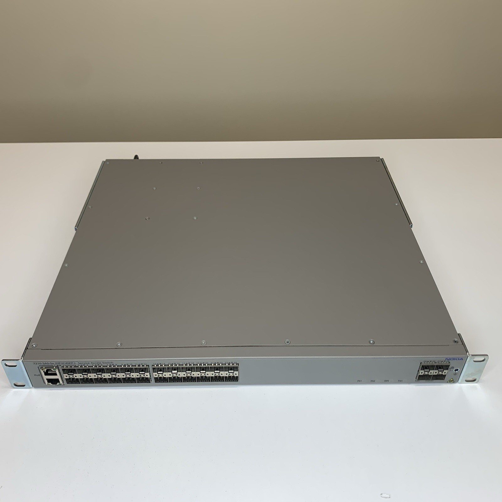 Nokia 7210 SAS-Sx 22F2C4SFP+ 1RU Switch 3HE10493ABRB01 with one DC power supply