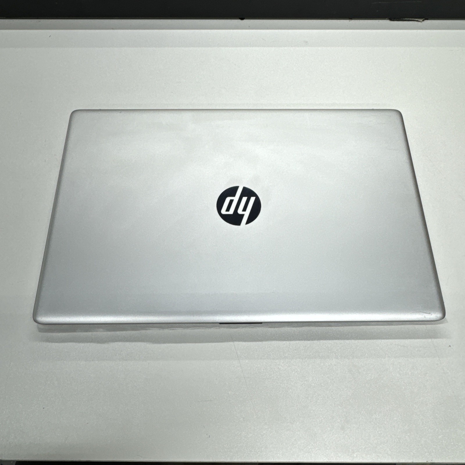 HP 17 cp2033dx           Used.
