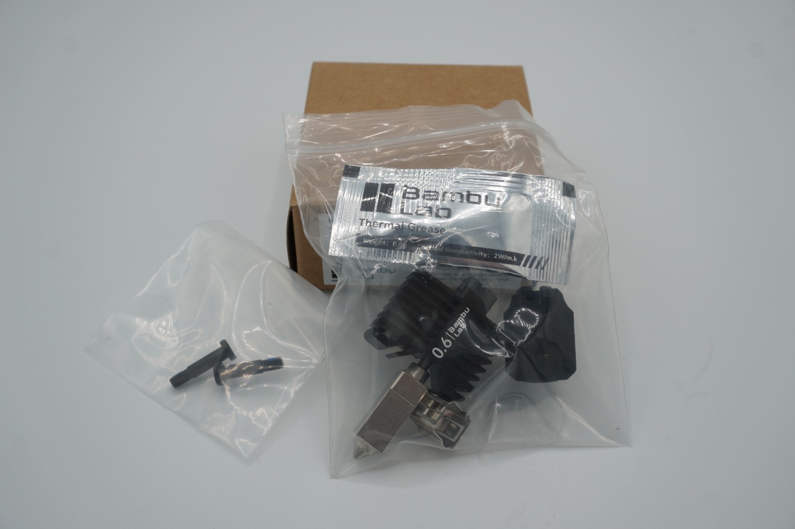 Hotend with Hardened Steel 0.6mm Nozzle- compatible w/P1 & X1 Series FAH005-N-1