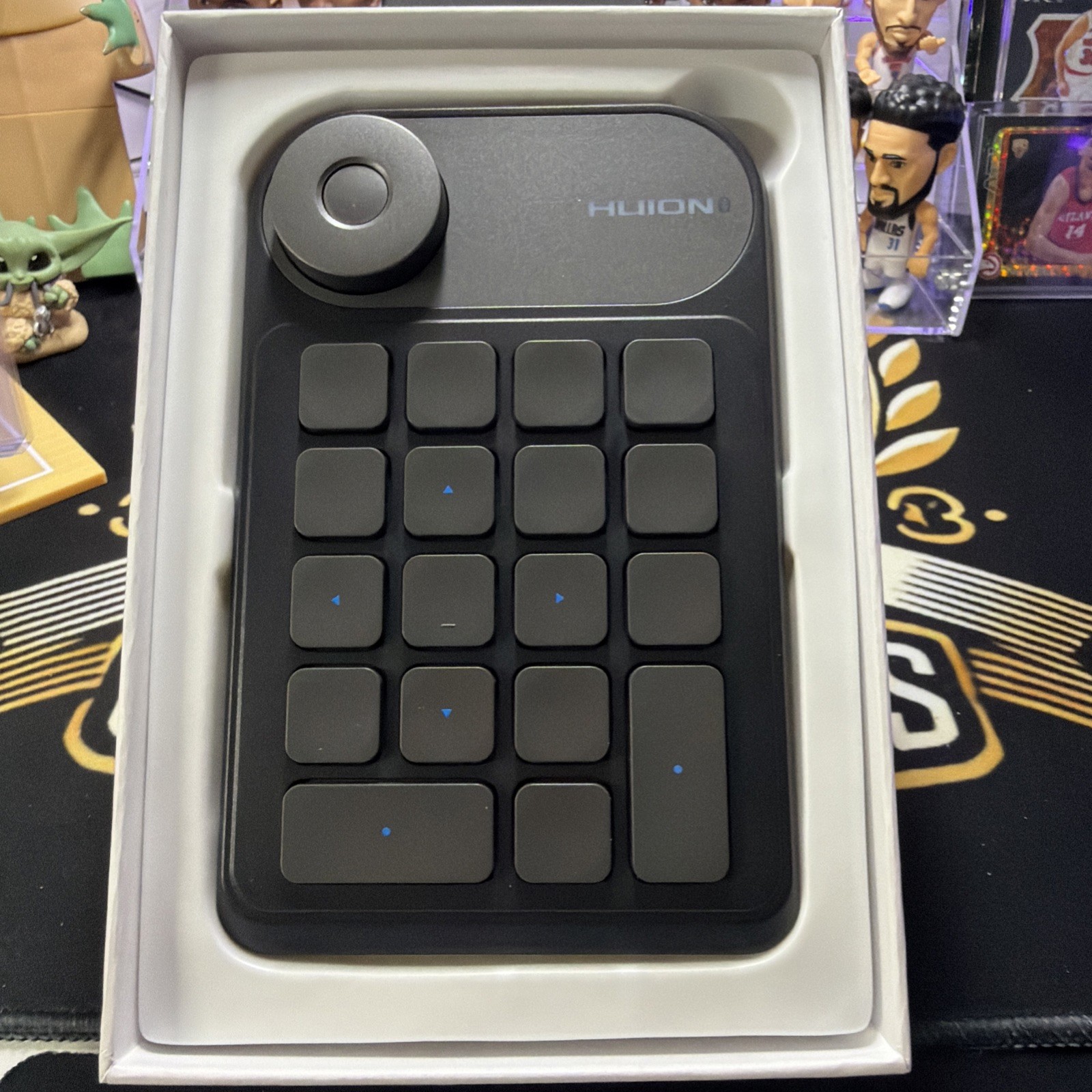 HUION Keydial Mini Bluetooth Programmable Keypad with Dial 5 Keys 