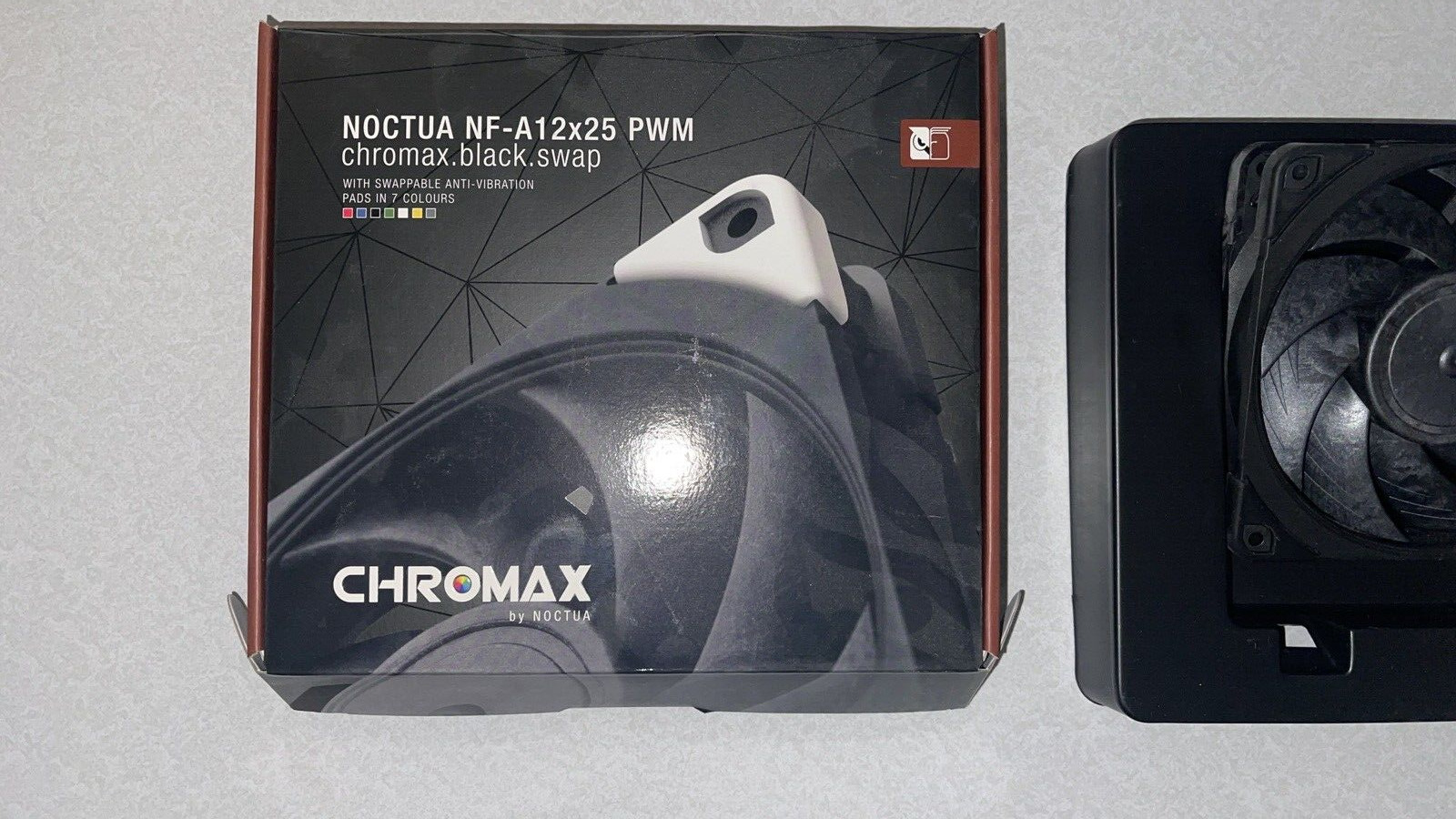 Noctua NF-A12x25 4-pin PWM Chromax.Black.Swap Premium Quiet Fan (120mm, Black)