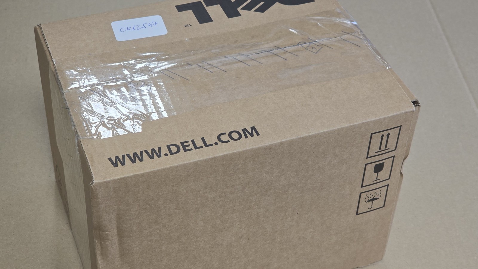New Dell EMC 960GB Enterprise SSD TLC SFF D3-S4520 SSDSC2KB019TZR 06J65H