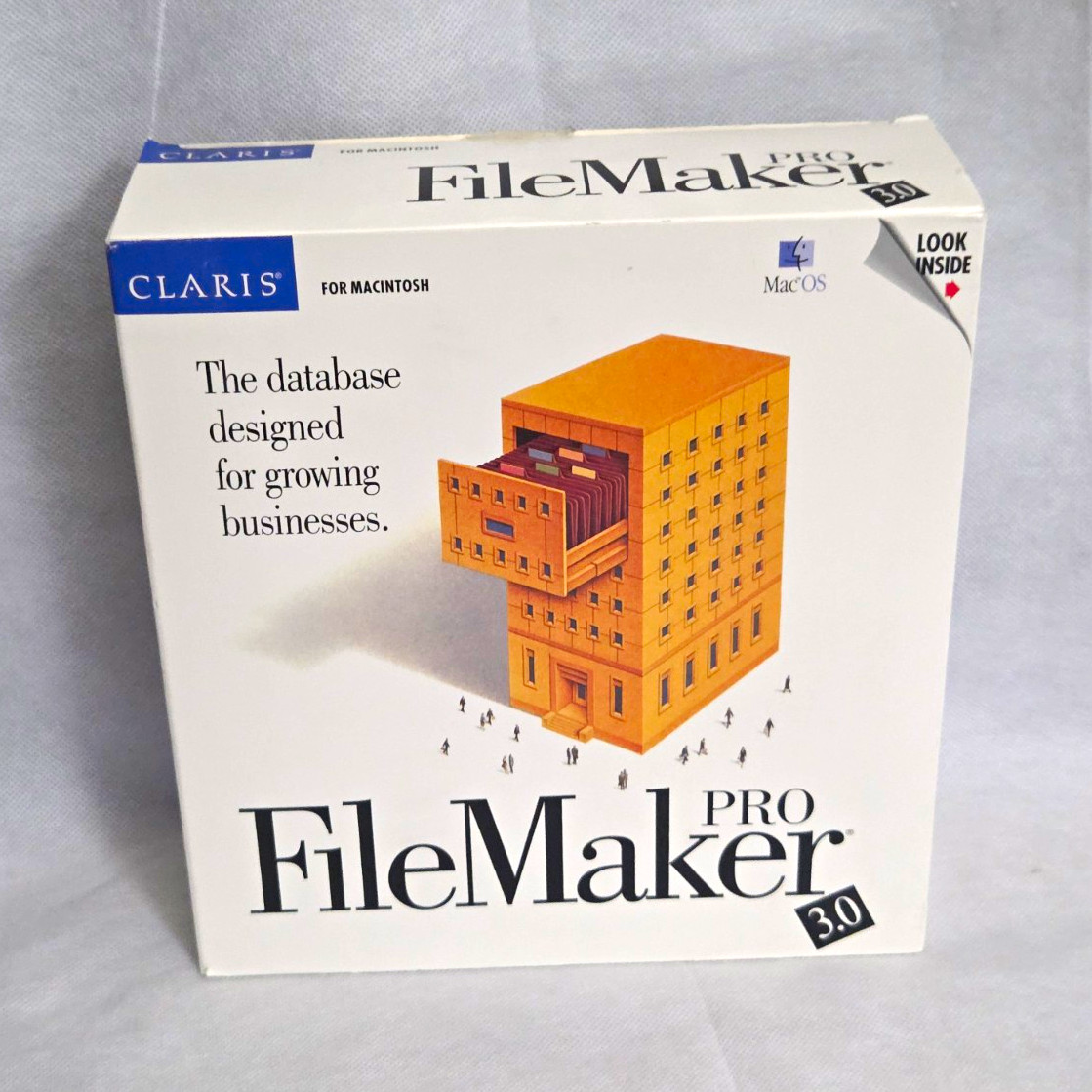 Claris FileMaker Pro 3.0 Database for Mac OS, 3.5" Floppy, English