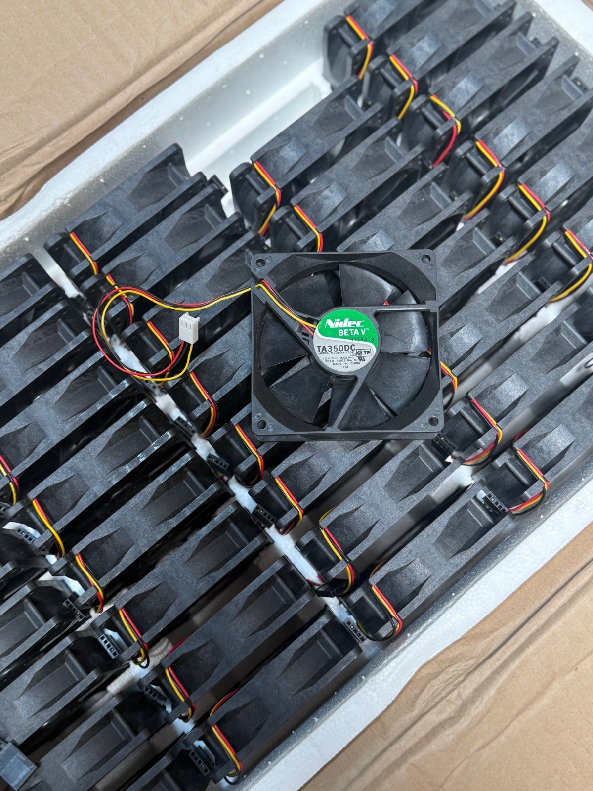Nidec 92x92x25mm 12V Fan 3500RPM 56CFM 3-Pin Thermistor + Locked Rotor Alarm