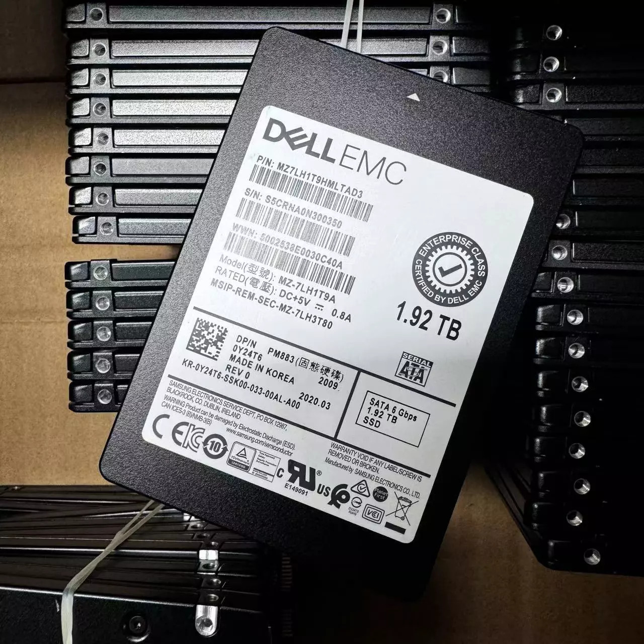 compatible DELL EMC 1.92TB PM883 2.5" SSD MZ-7LH1T9A SATA6.0Gbps MZ7LH1T9HMLTAD3