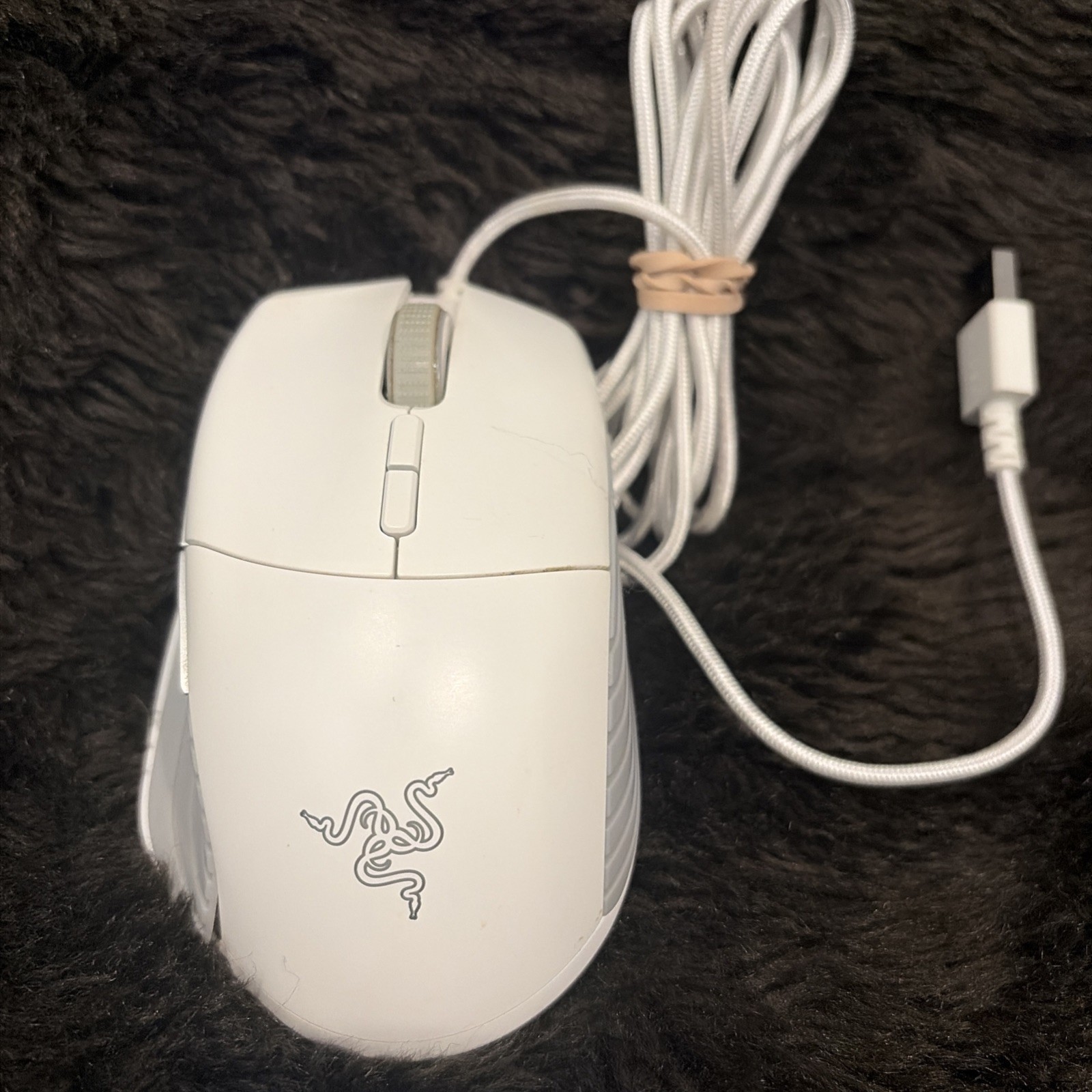 Razer Basilisk Wired Gaming Mouse 16,000 DPI White RZ01-0233 Tested & Working