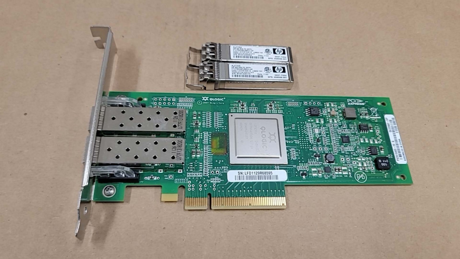 HP AJ764-63002 QLogic QLE2562-HP PCIe 8GB FC HBA 489191-001 584777-001 2x SFP