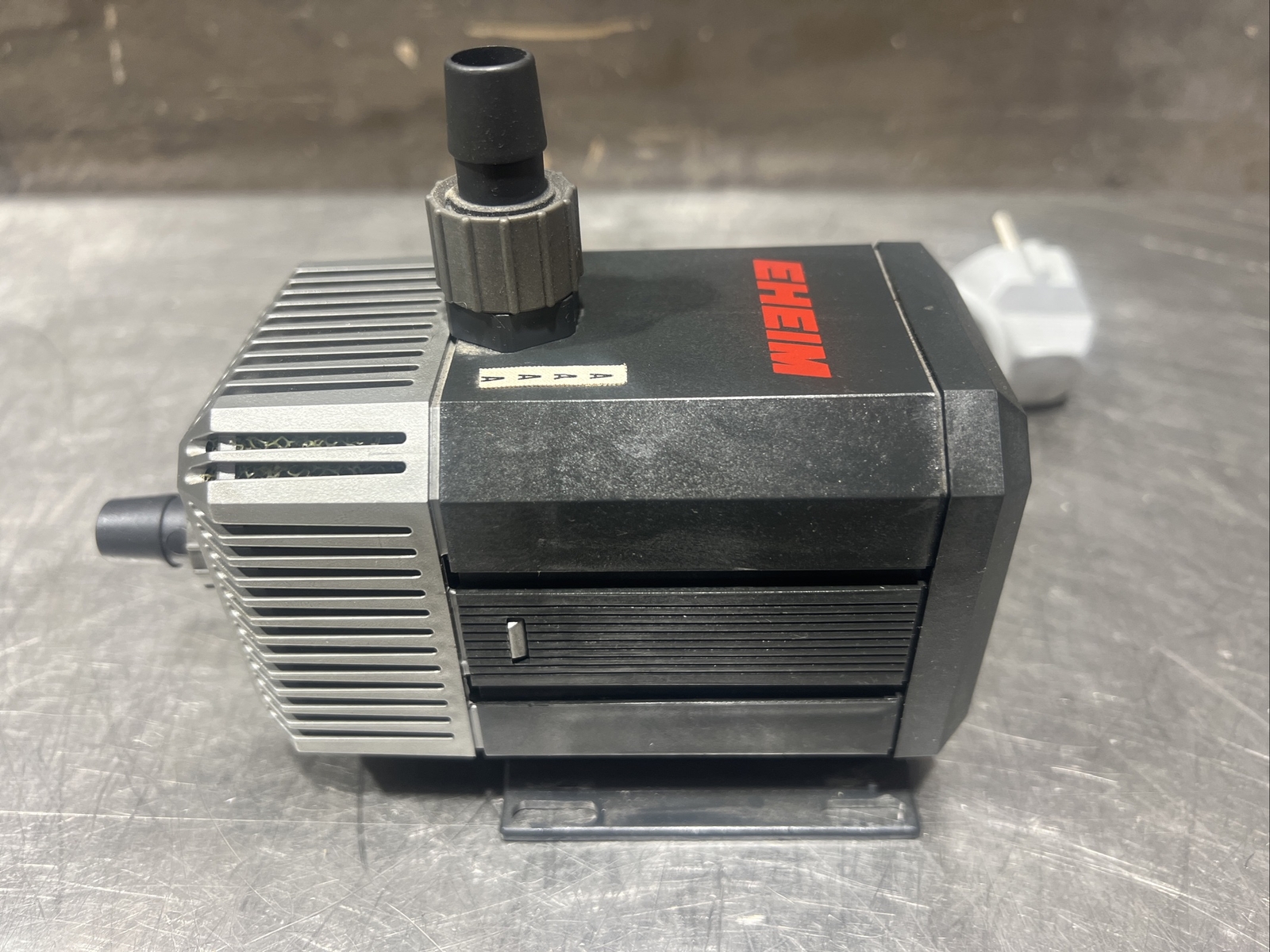 EHEIM 1048 21 993 Water Universal Hobby Pump. Used Surplus