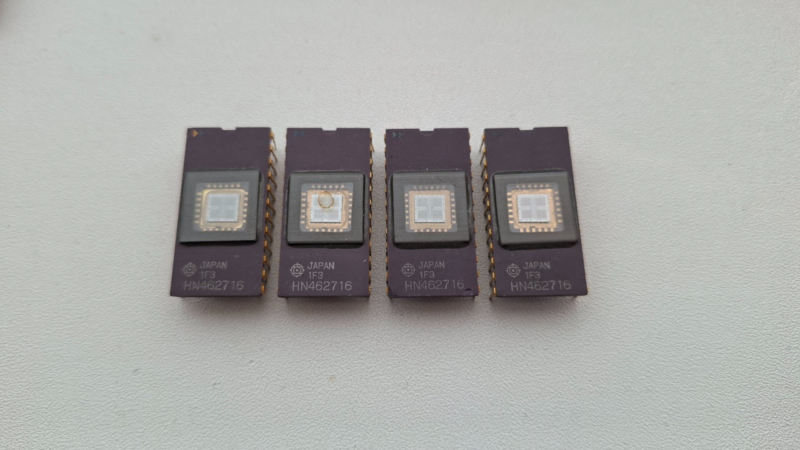 Hitachi HN462716 JAPAN EPROM 2K x 8bit 16Kbit vintage ceramic EPROM QTY:4