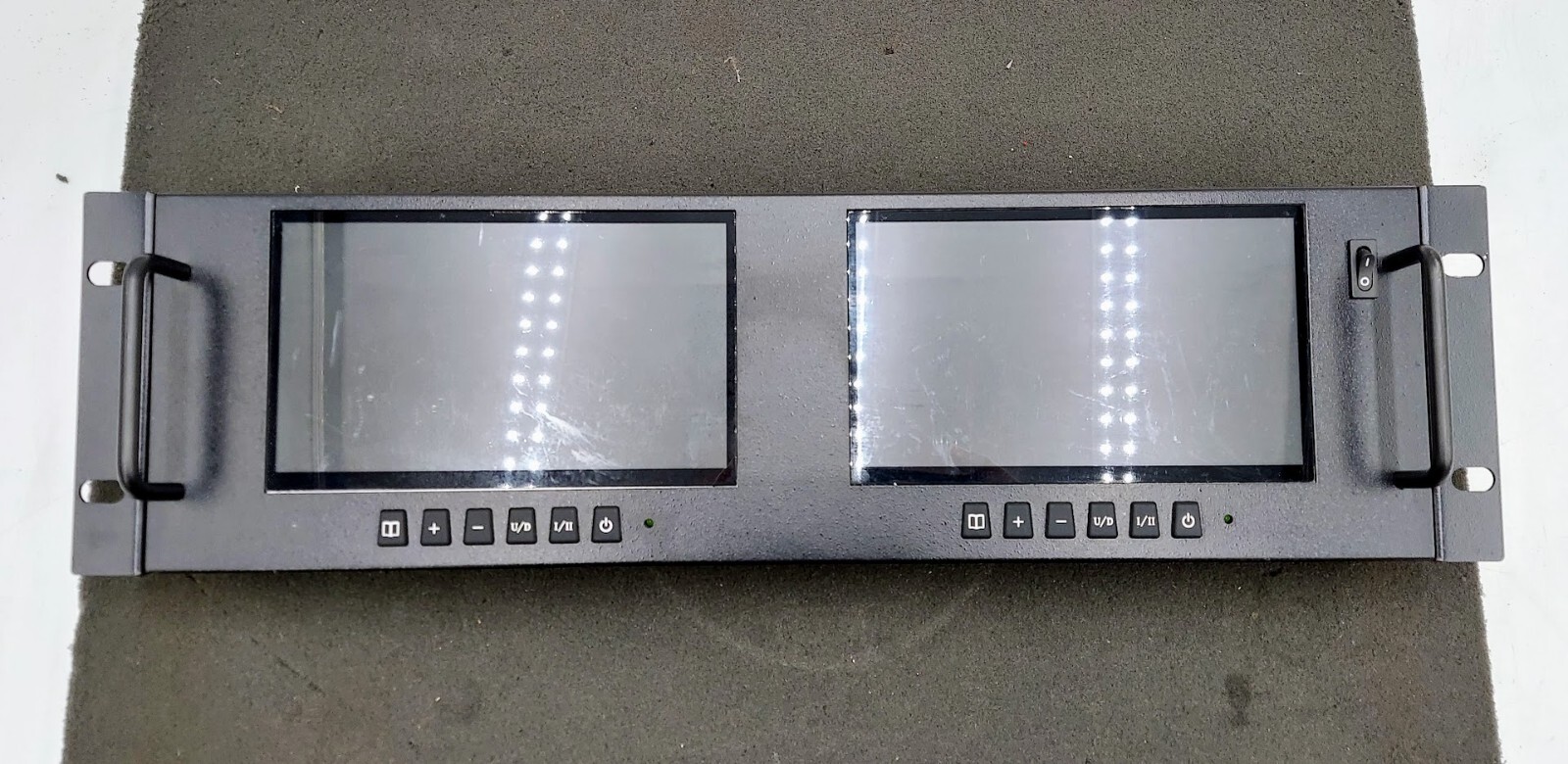 Defender Security 82-12337 Dual 7" LCD Rack Mount Monitor