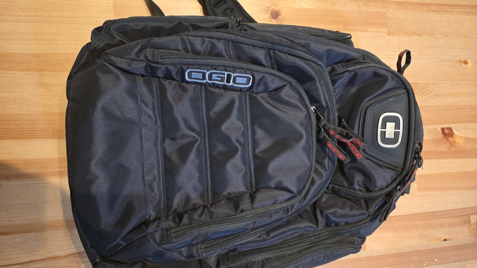 OGIO Renegade RSS Laptop Backpack Black  Padded Teck Bag Pocket Utility